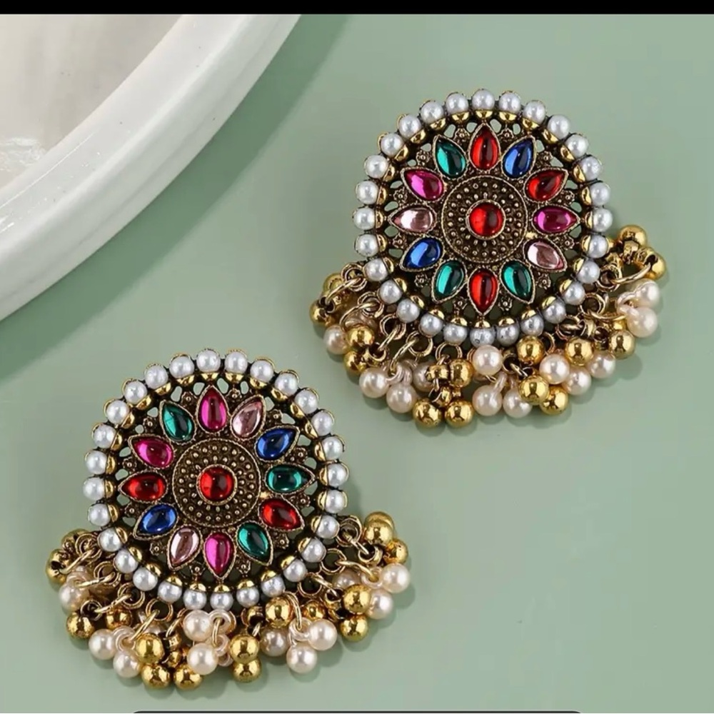 Beautiful fashion earrings